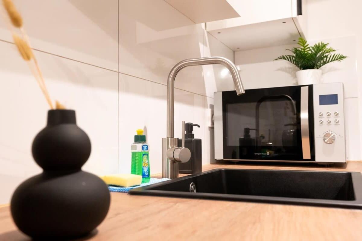 Hamburg City Apartment For 5 Екстериор снимка