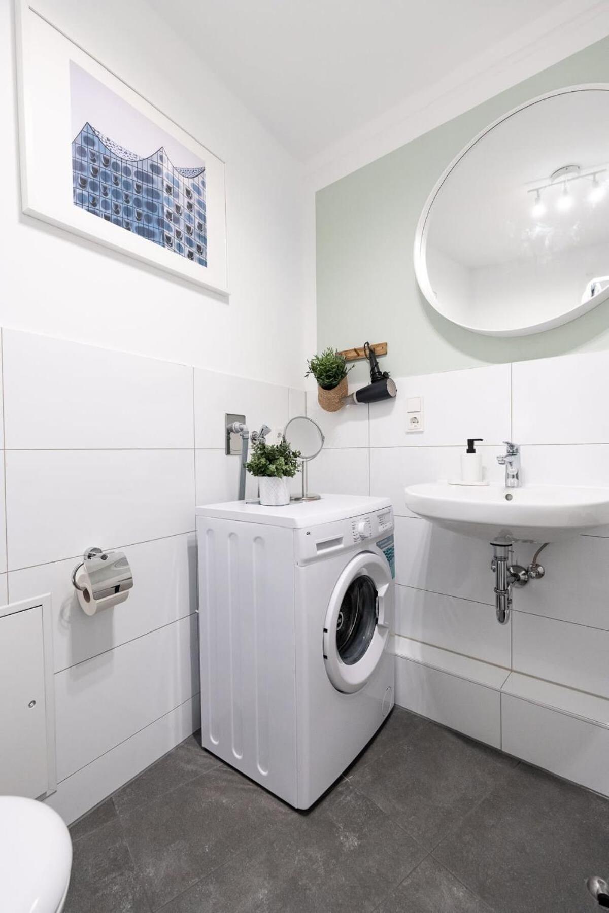 Hamburg City Apartment For 5 Екстериор снимка